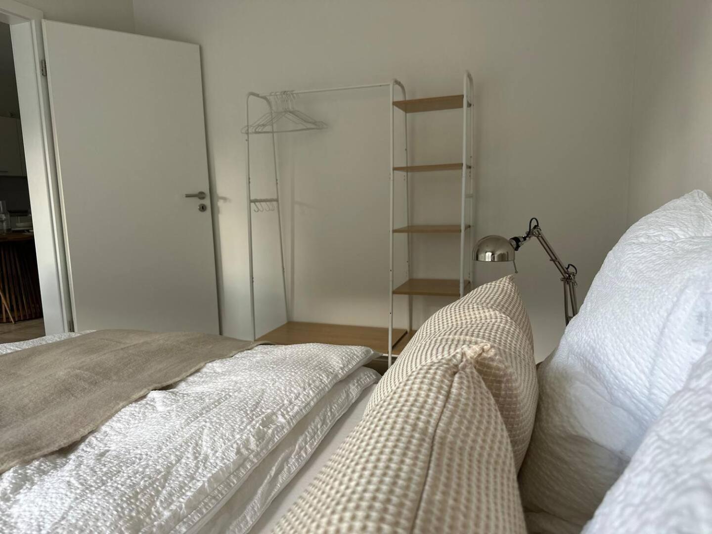 Garten-Wohnung Am Hafen Von Whv Wilhelmshaven Exteriör bild