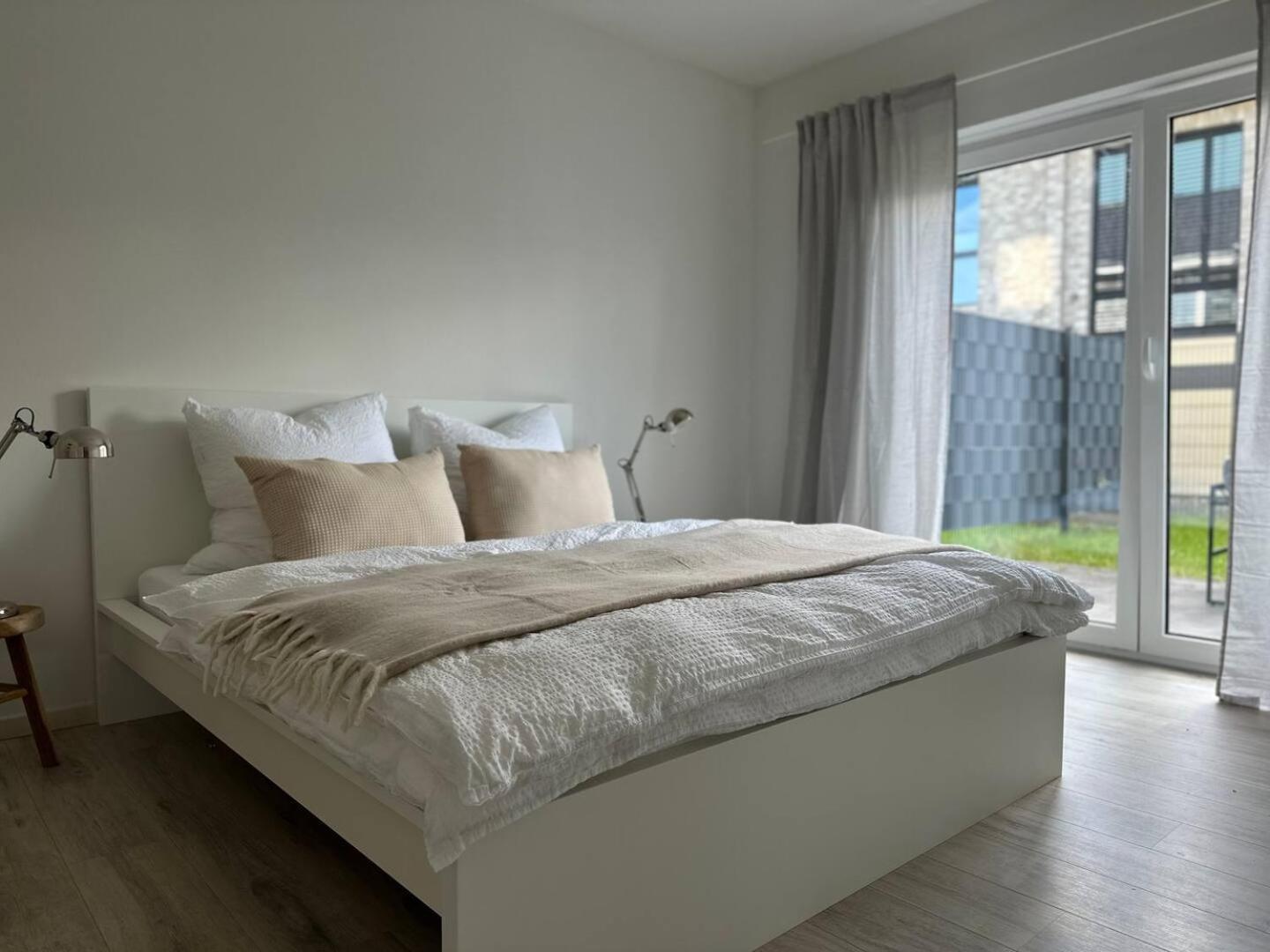 Garten-Wohnung Am Hafen Von Whv Wilhelmshaven Exteriör bild